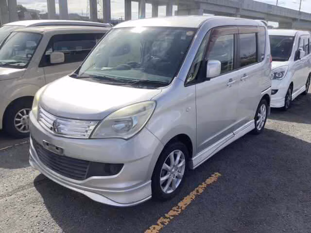 MITSUBISHI DELICA D:2