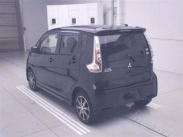 MITSUBISHI EK CUSTOM