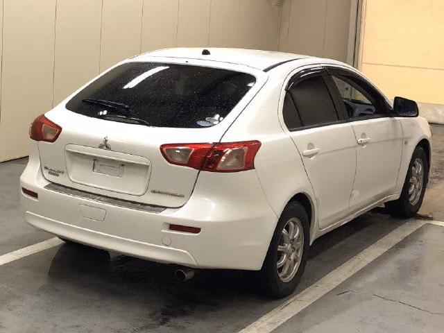 MITSUBISHI LANCER