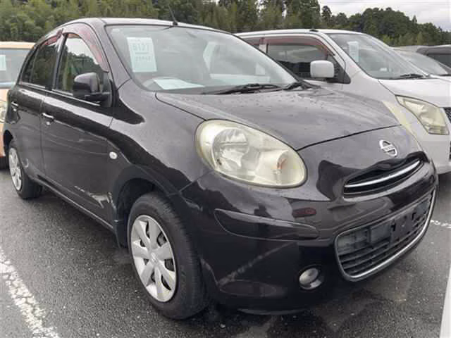 Nissan March