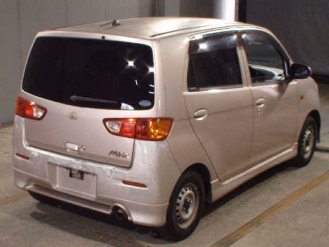 DAIHATSU MAX