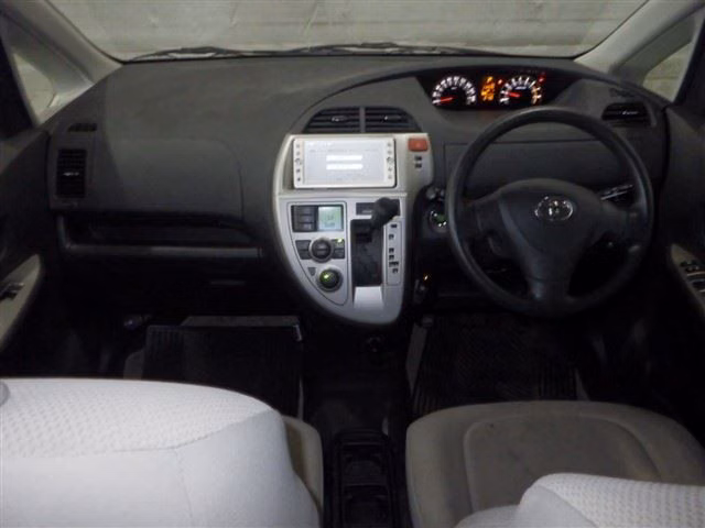 TOYOTA RACTIS