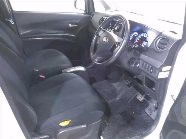 SUBARU LUCRA
