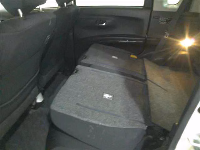 SUBARU LUCRA