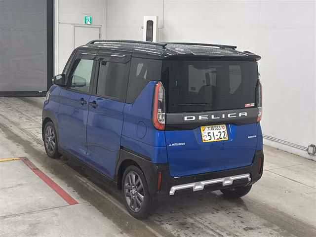 MITSUBISHI DELICA MINI