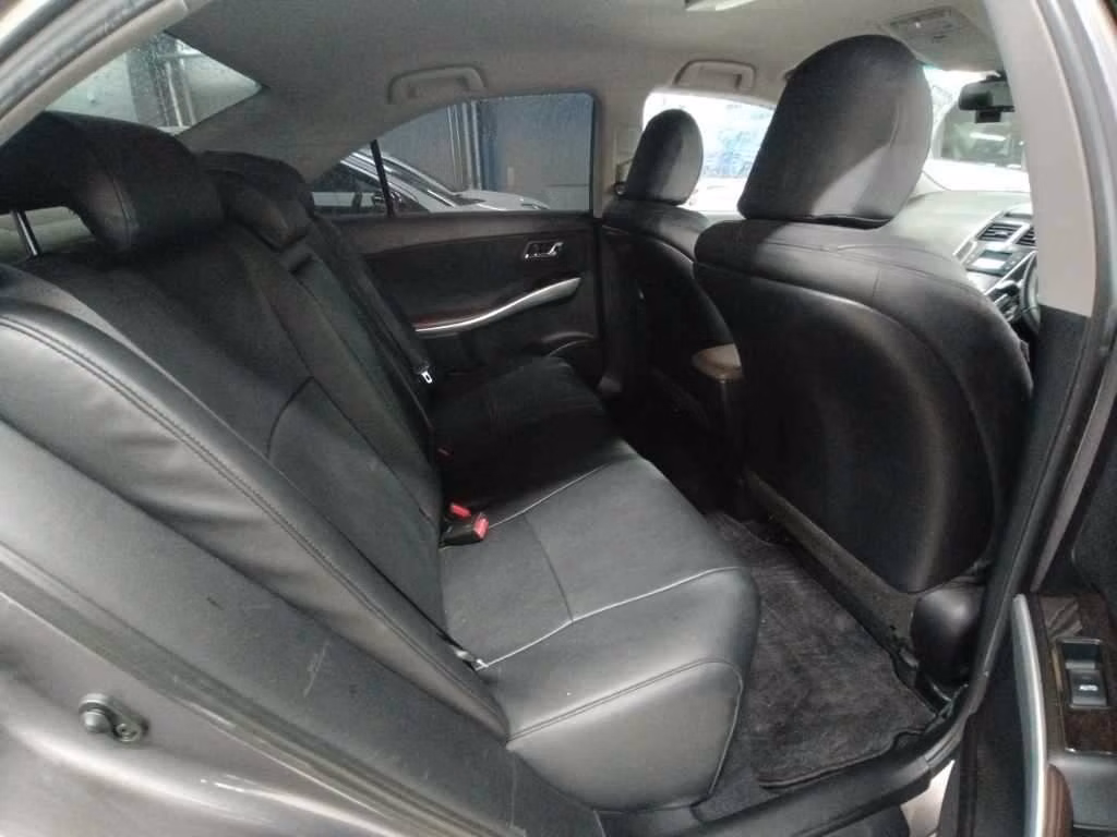TOYOTA SAI