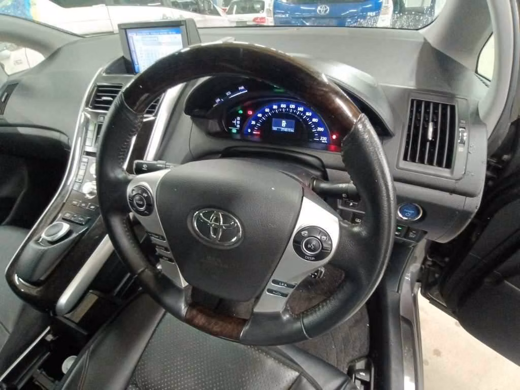 TOYOTA SAI