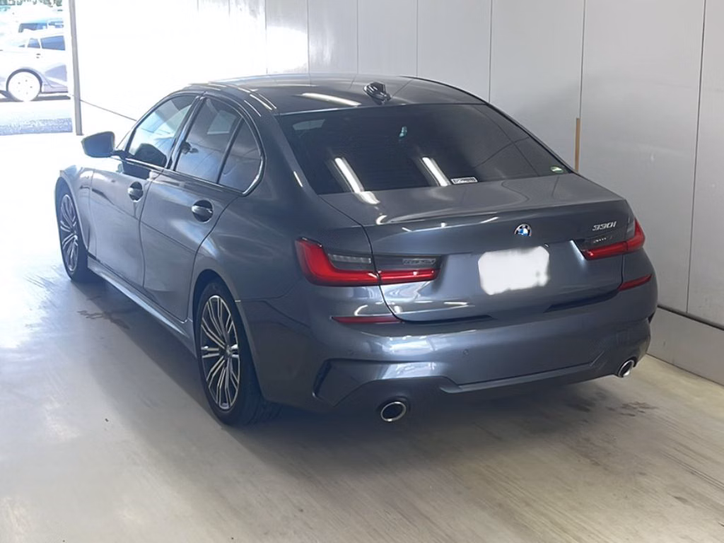 BMW 3-SERIES