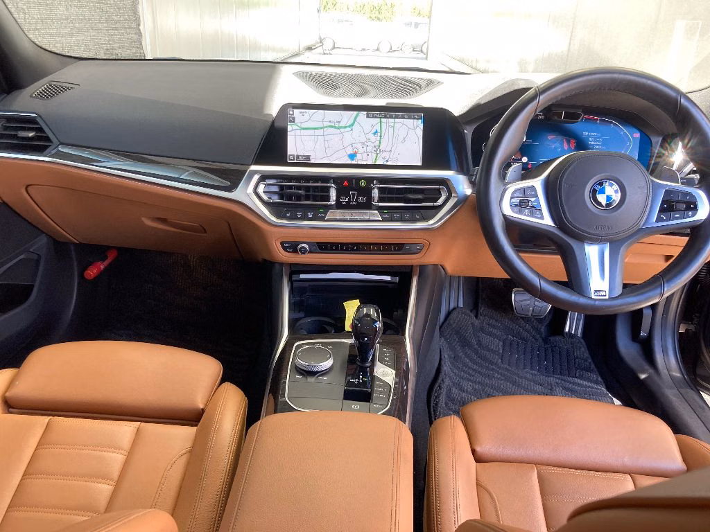 BMW 3-SERIES