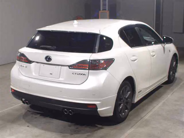 LEXUS CT200H