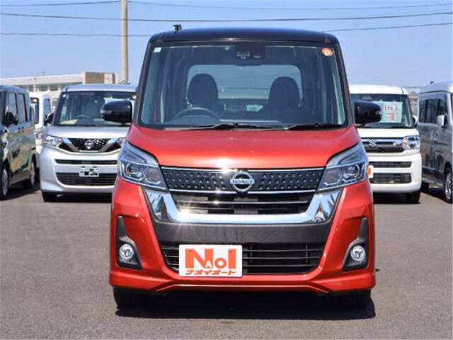 NISSAN DAYZ ROOX