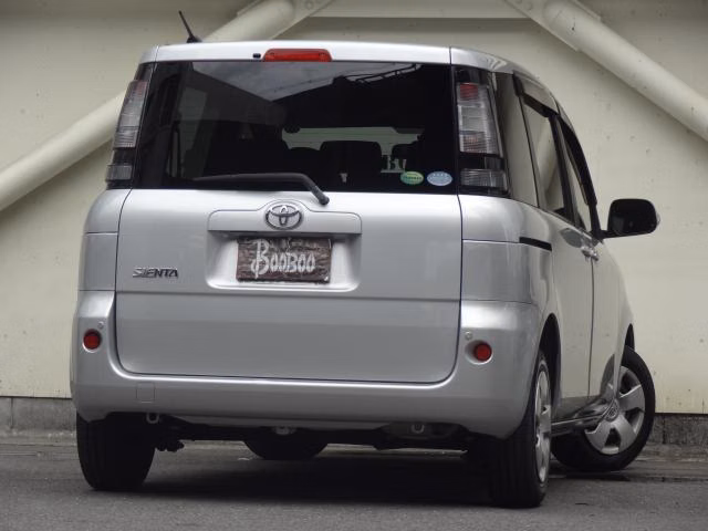 TOYOTA SIENTA