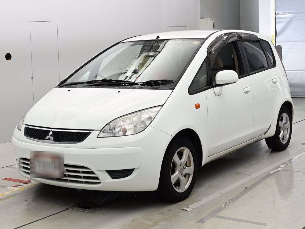 MITSUBISHI COLT