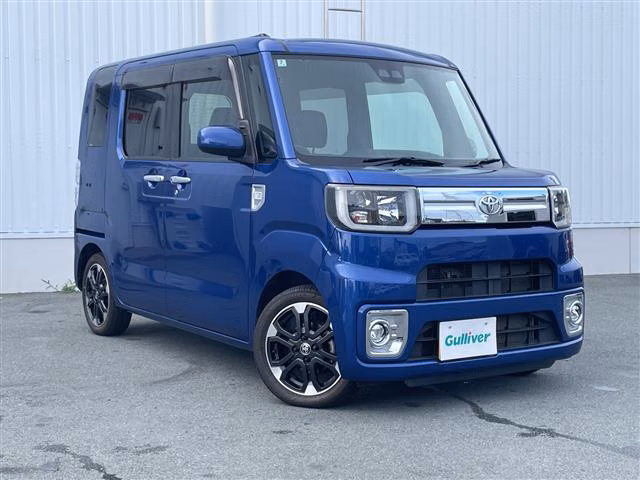 TOYOTA PIXIS MEGA