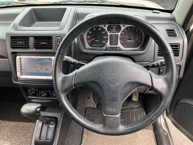 MITSUBISHI PAJERO MINI