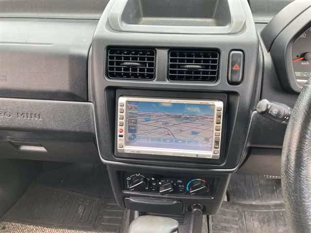 MITSUBISHI PAJERO MINI
