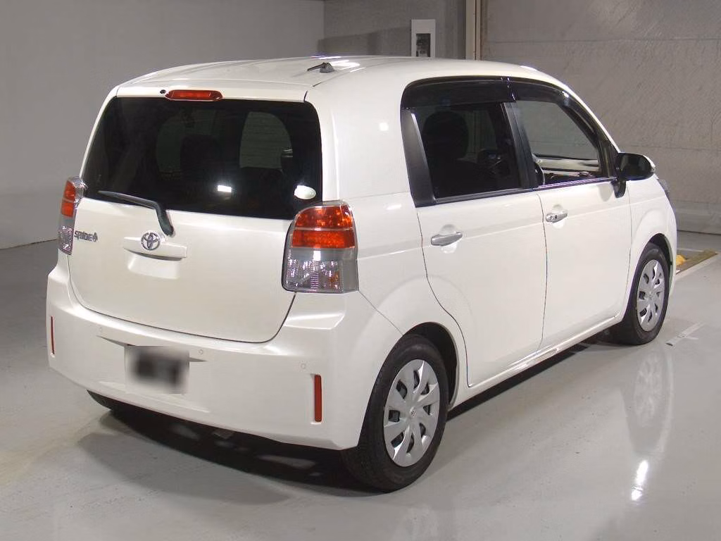 TOYOTA SPADE