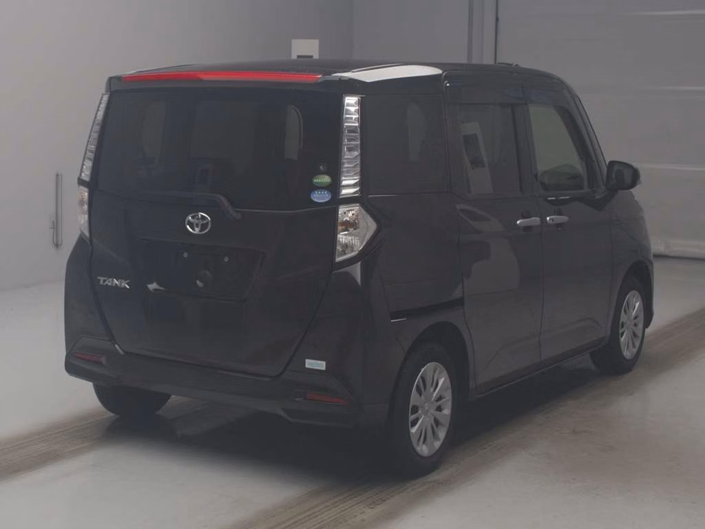 TOYOTA TANK