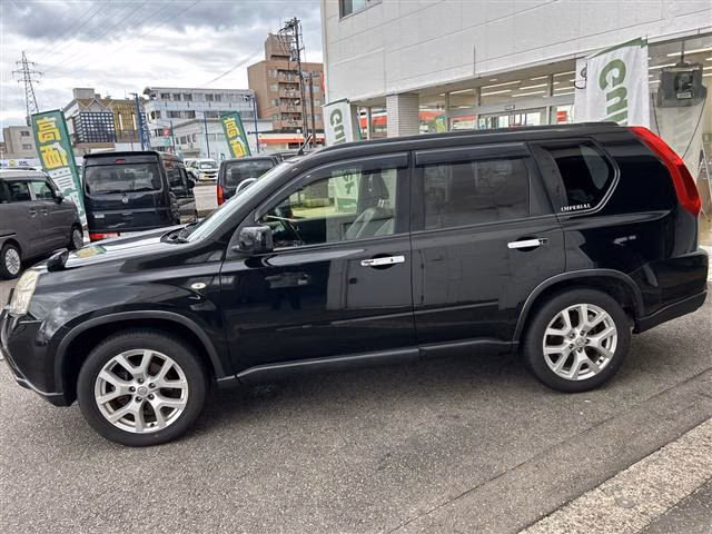 NISSAN X-TRAIL