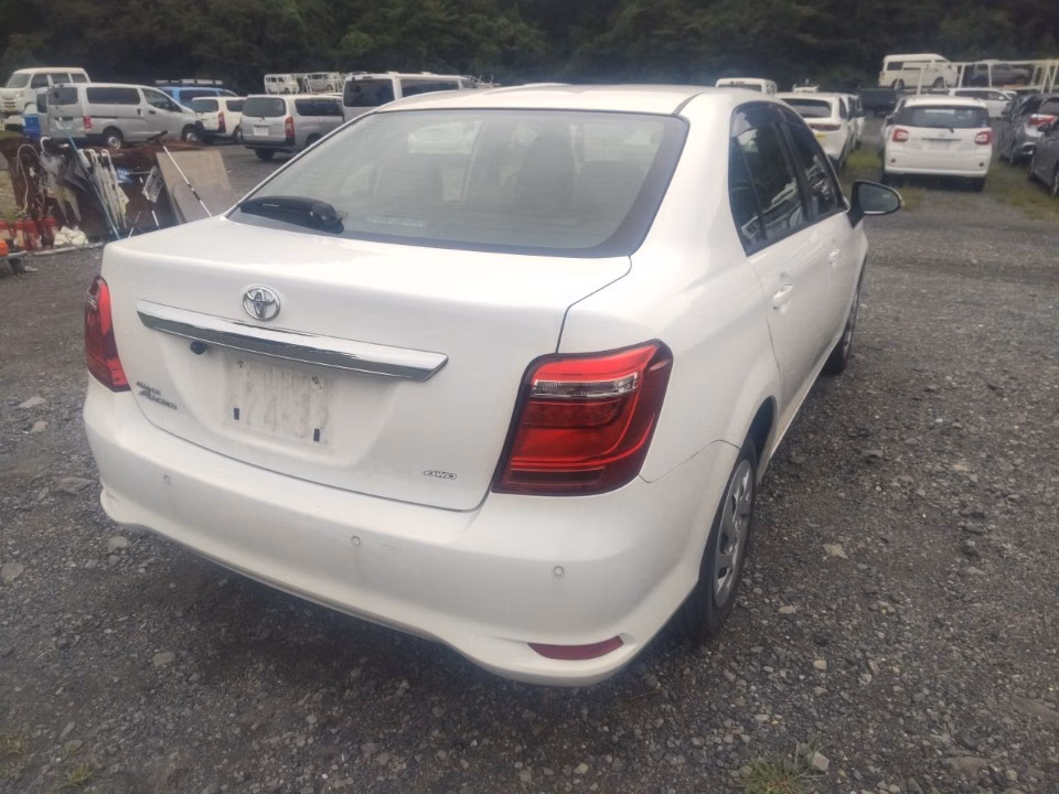 TOYOTA COROLLA AXIO