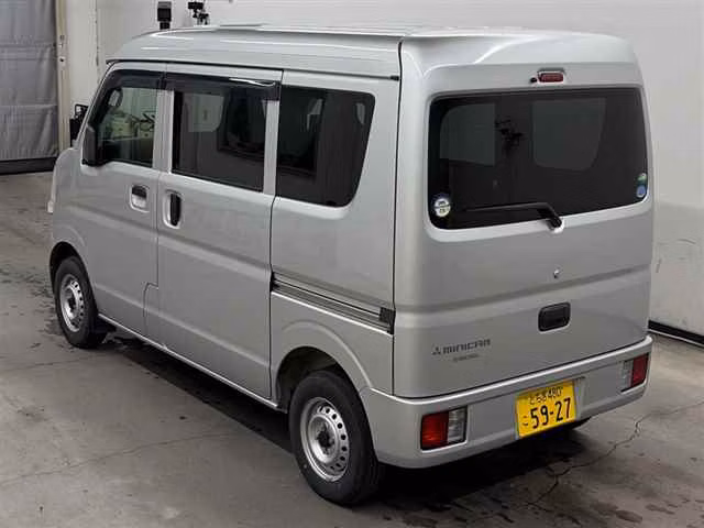 MITSUBISHI MINICAB