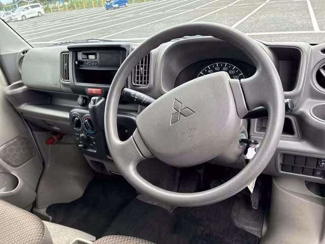 MITSUBISHI MINICAB