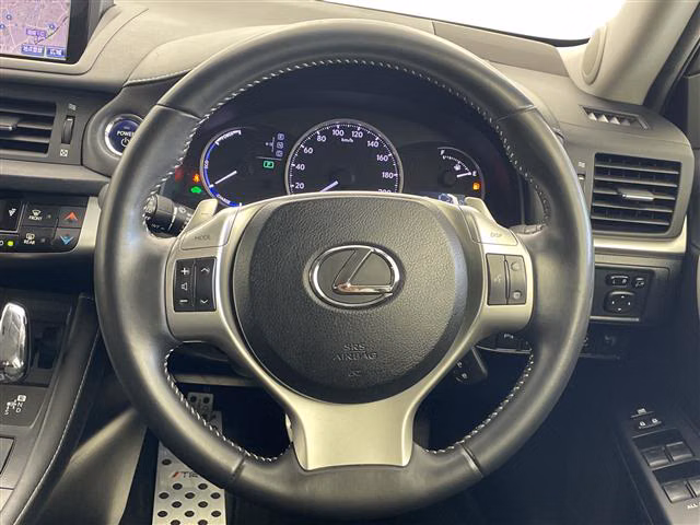 Lexus CT200h