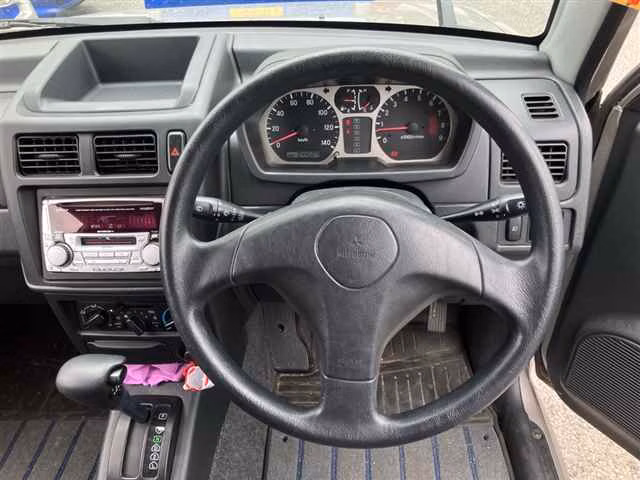 MITSUBISHI PAJERO MINI