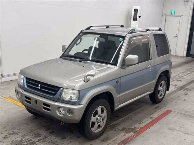 MITSUBISHI PAJERO MINI
