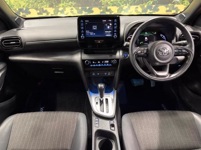 TOYOTA YARIS CROSS