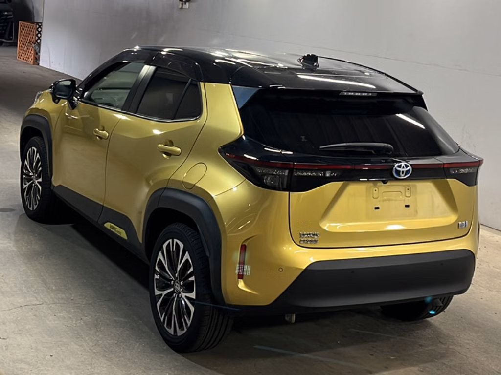 TOYOTA YARIS CROSS