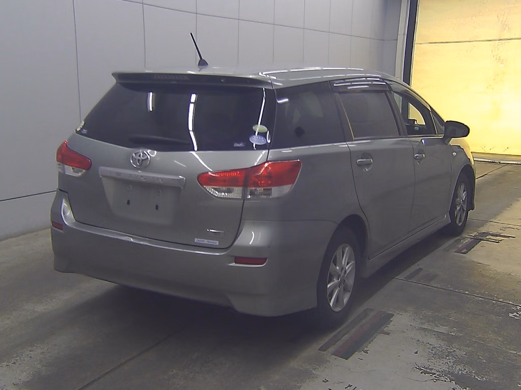 TOYOTA WISH