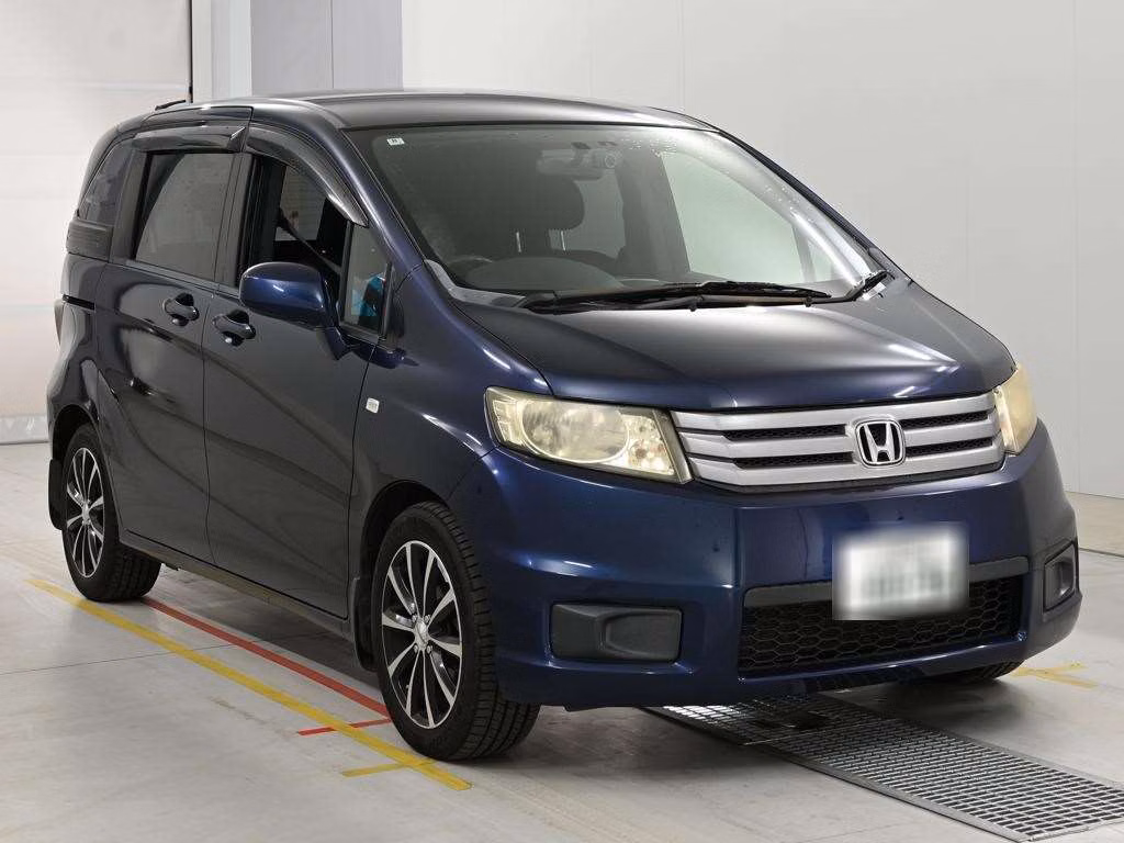 HONDA FREED SPIKE