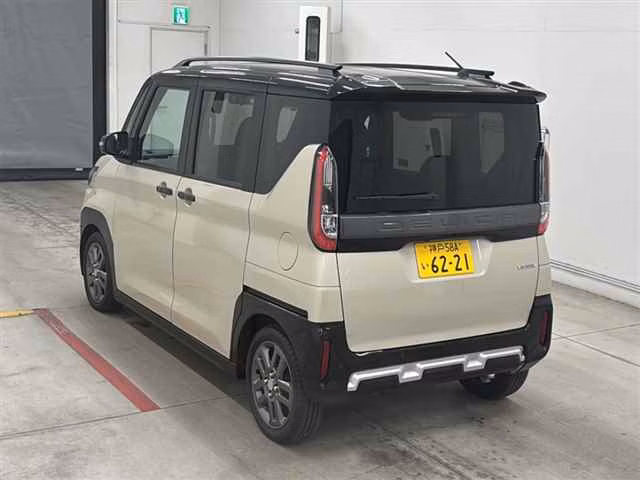 MITSUBISHI DELICA MINI