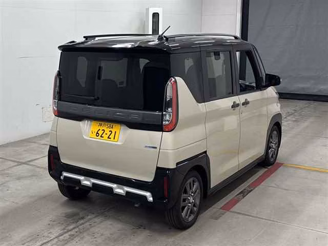 MITSUBISHI DELICA MINI