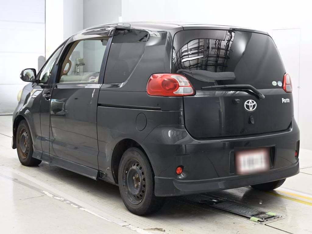TOYOTA PORTE