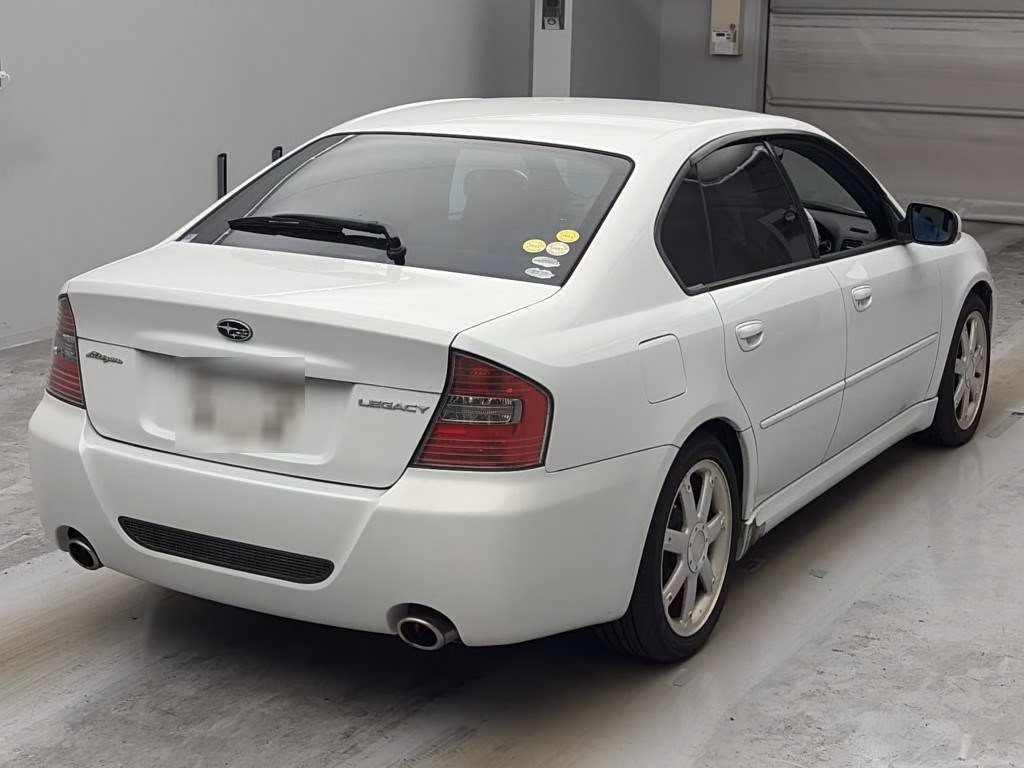 SUBARU LEGACY B4