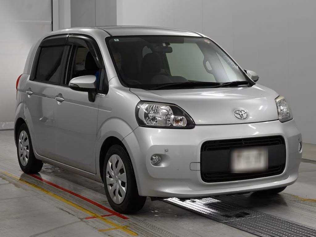 TOYOTA PORTE