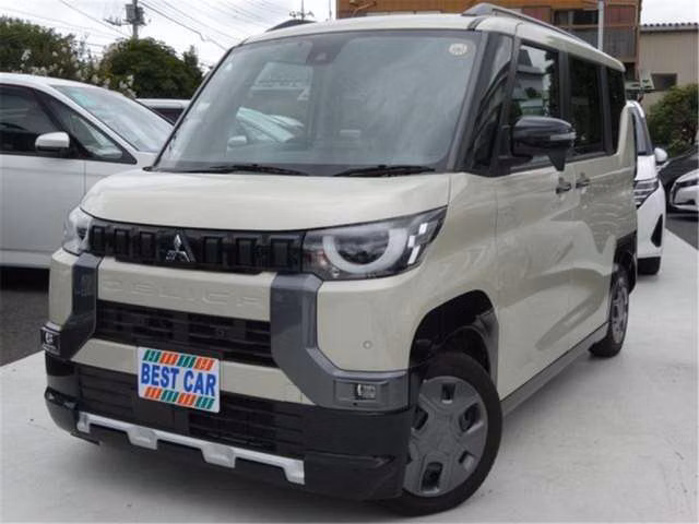 Mitsubishi Delica Mini