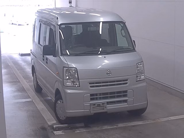 NISSAN NV100 CLIPPER
