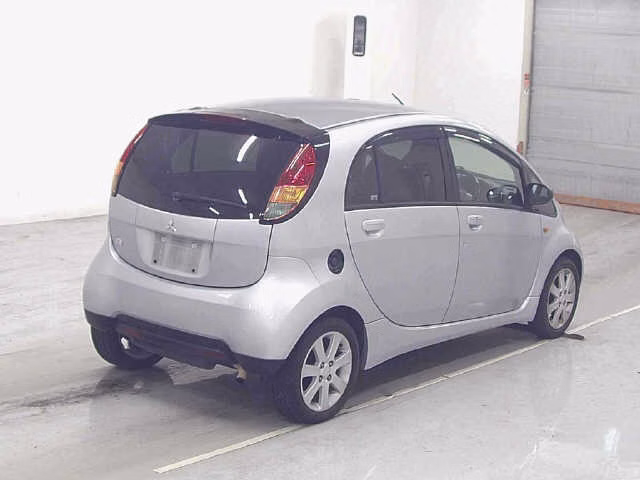 MITSUBISHI I
