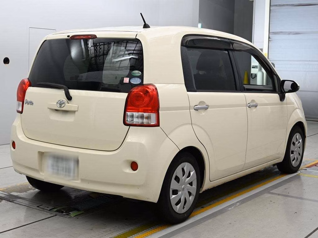 TOYOTA PORTE