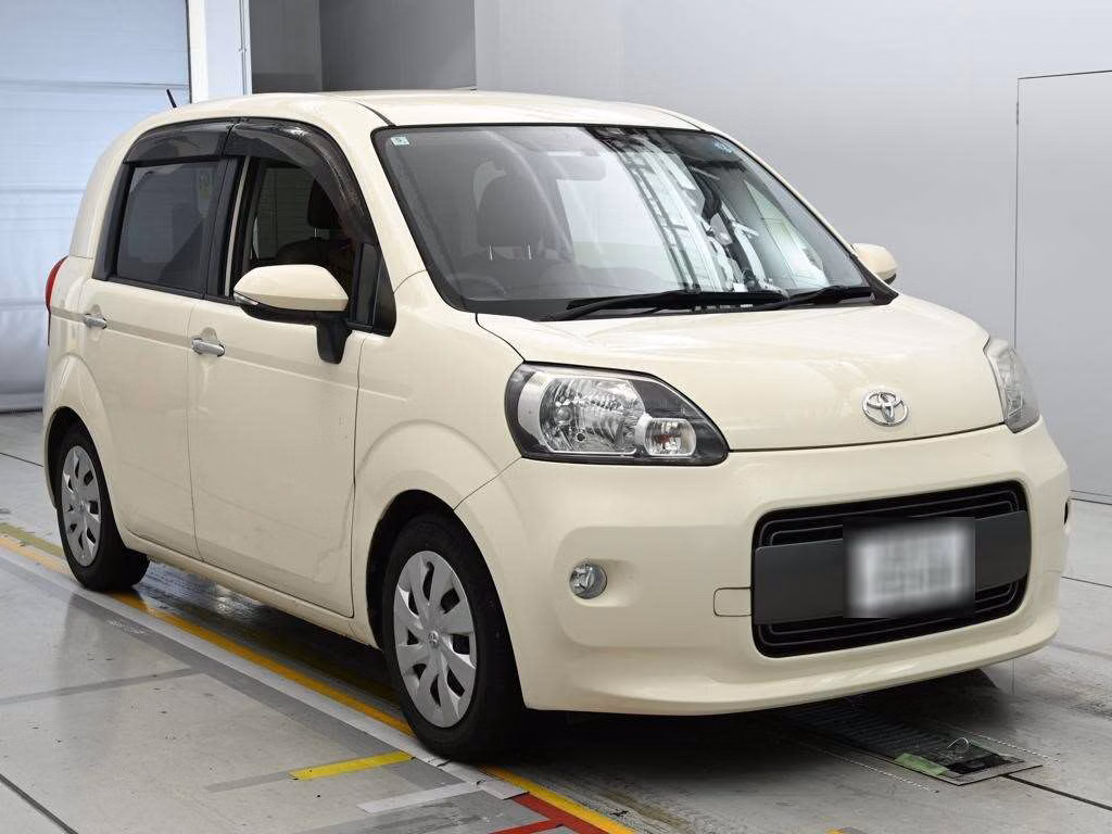 TOYOTA PORTE