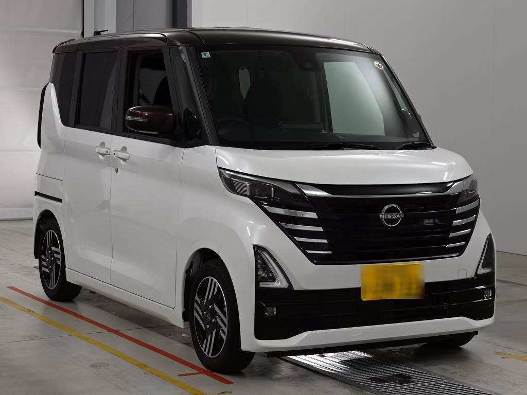 NISSAN ROOX