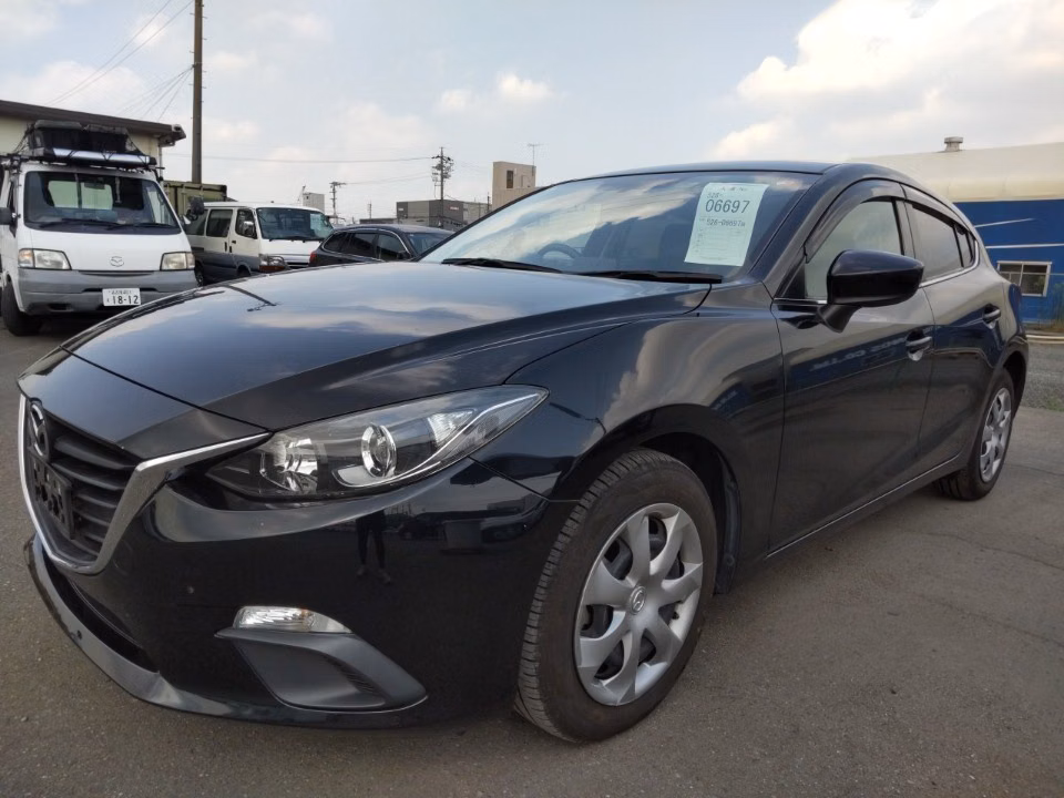 MAZDA AXELA