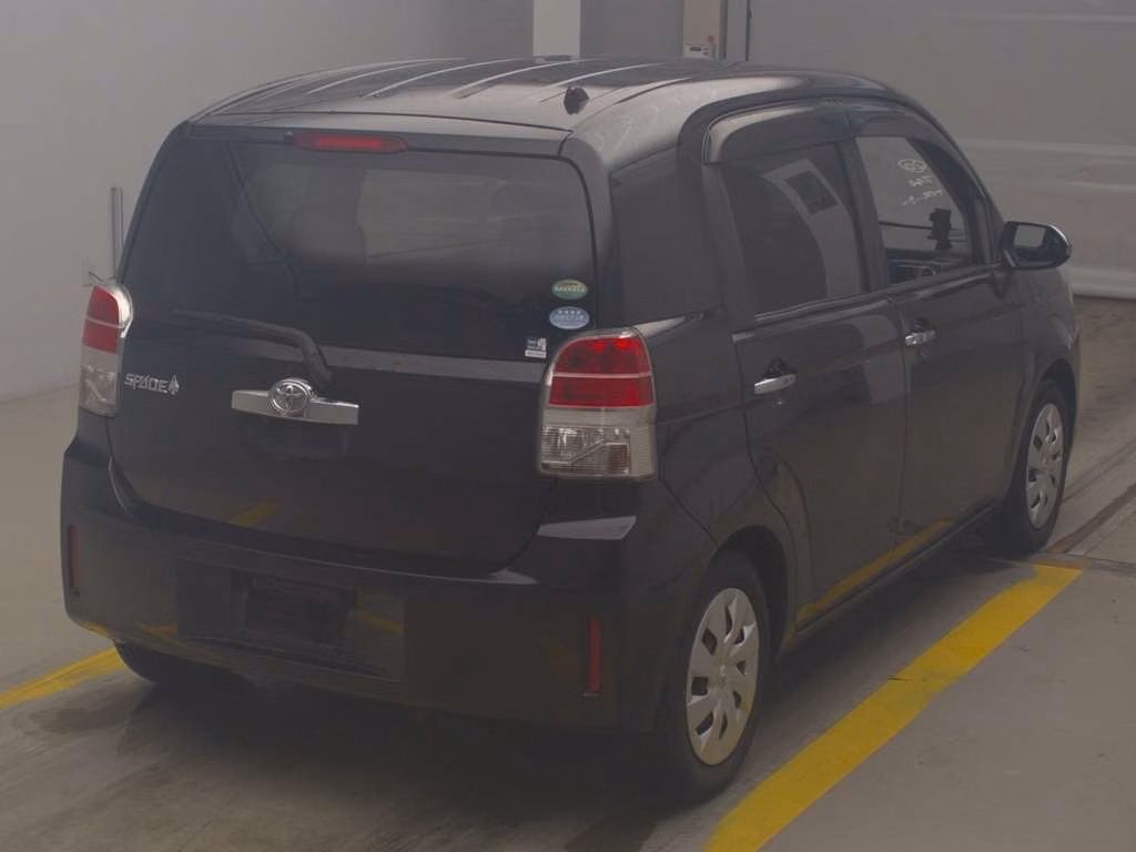 TOYOTA SPADE