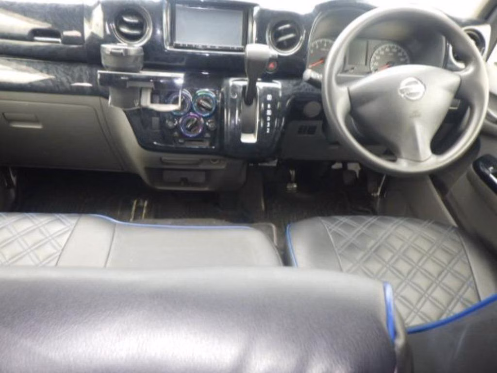NISSAN NV350 CARAVAN
