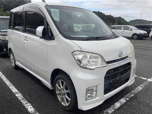 DAIHATSU TANTO EXE