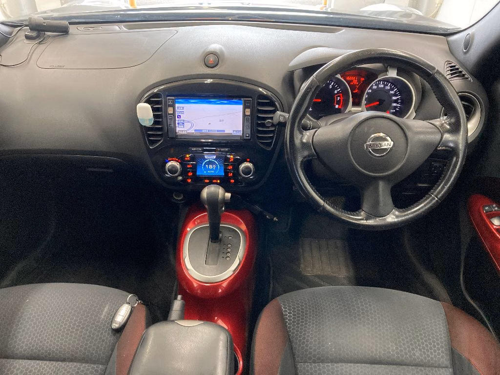 NISSAN JUKE