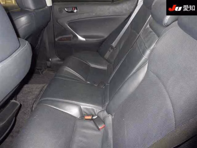 LEXUS IS250